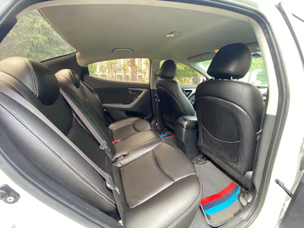 Hyundai Elantra Langdong 2017 — фото 13