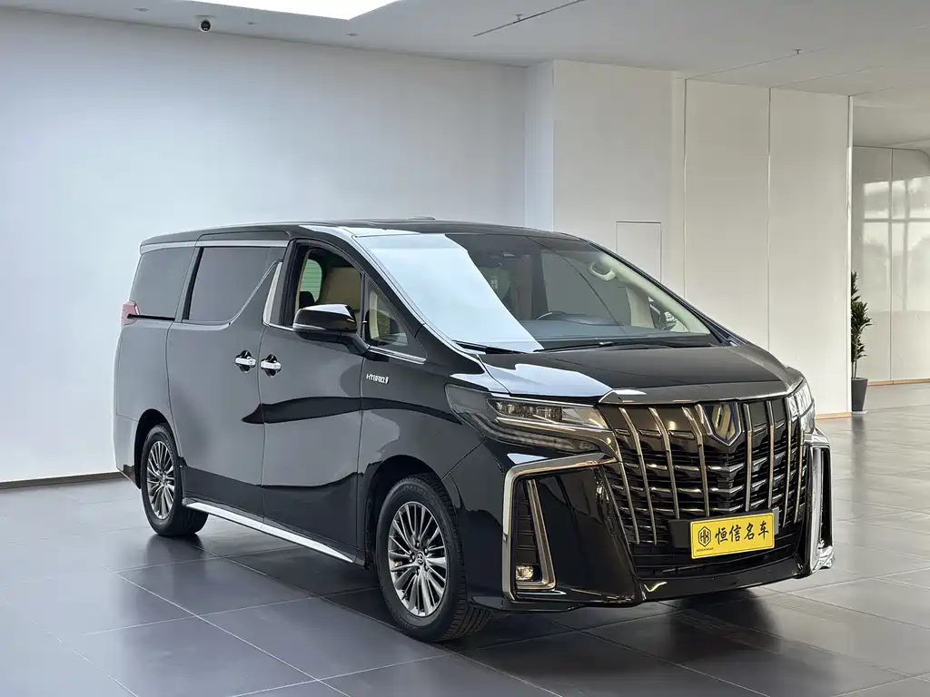 Toyota Alphard 2022 — фото 3
