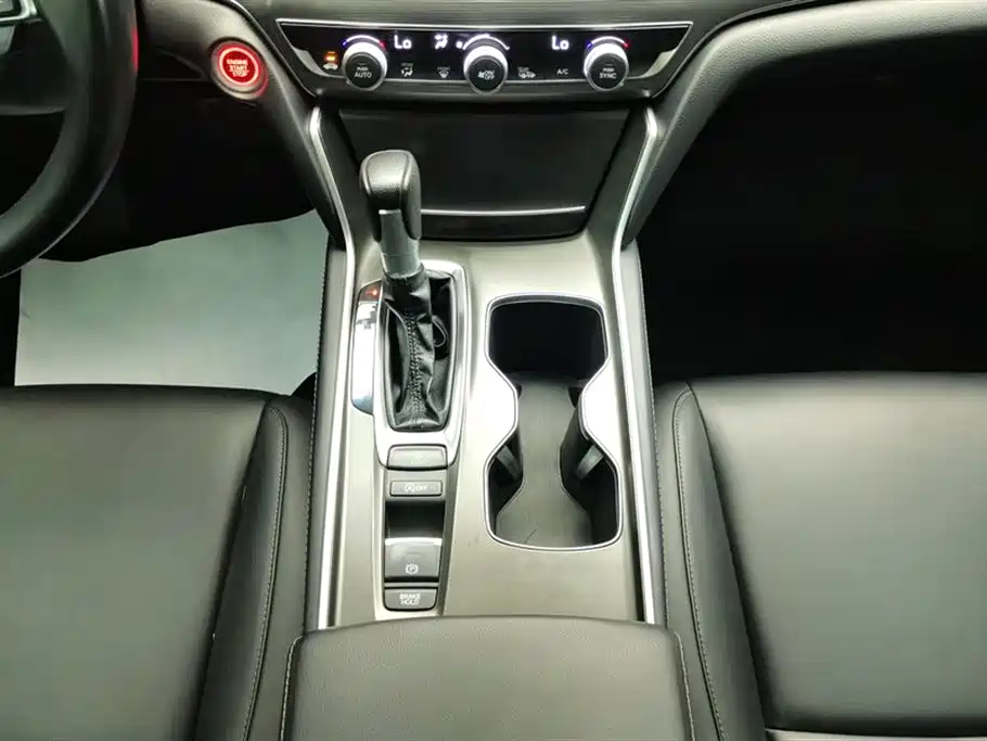 Honda Accord 2021 — фото 16