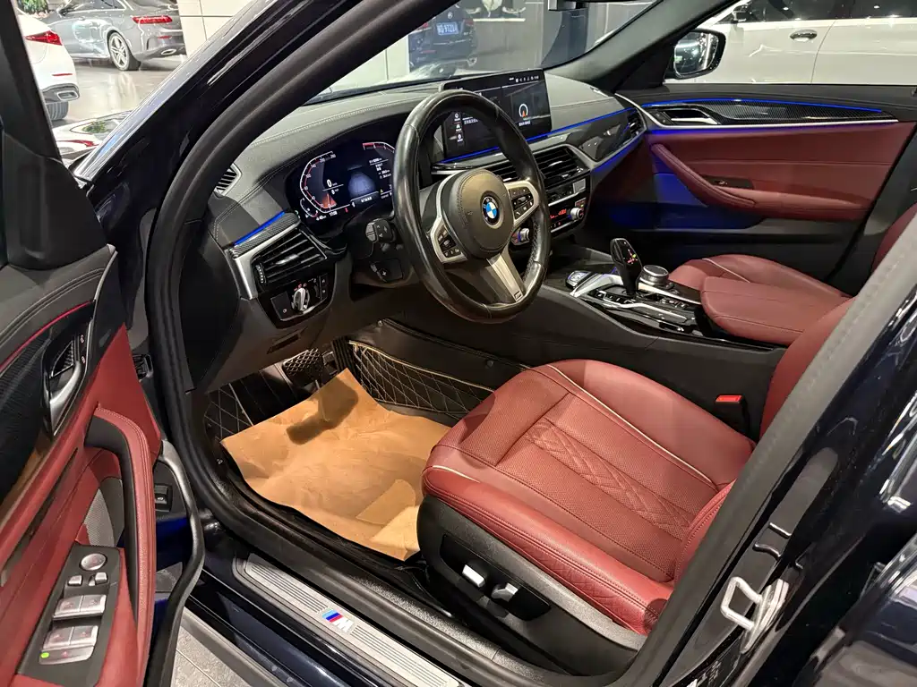 BMW 5 Series 2021