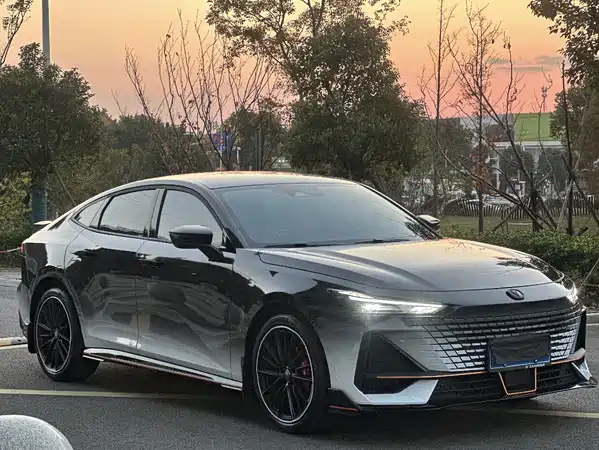 Changan UNI-V 2023