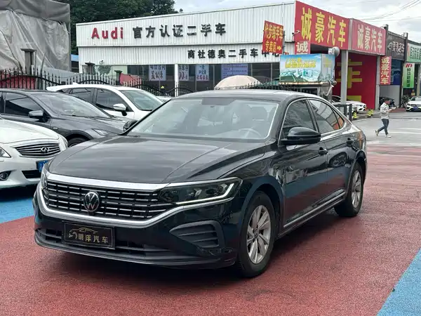 Volkswagen Passat 2025