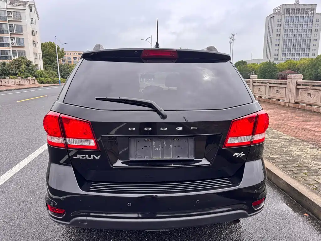 Dodge Journey 2015 — фото 4