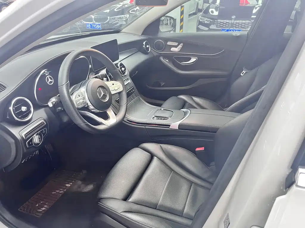 Mercedes-Benz C-Class 2020