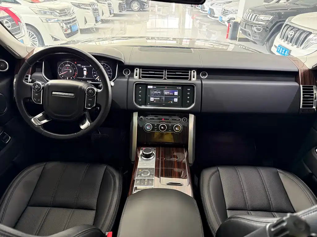 Land Rover Range Rover 2017 — фото 12