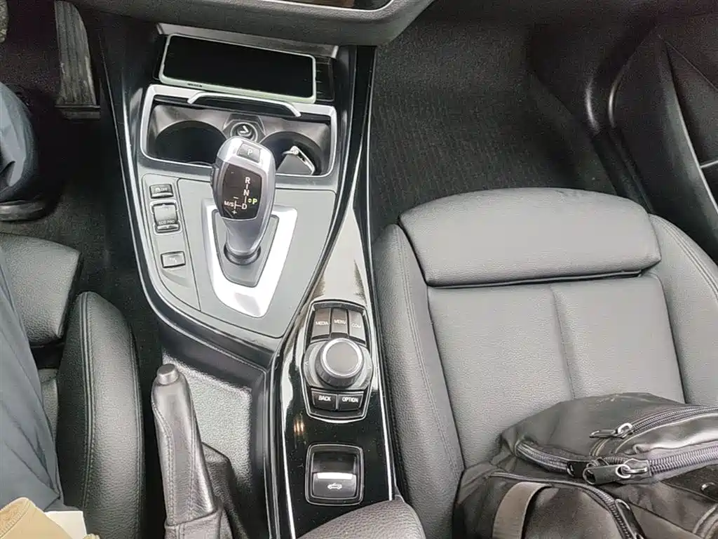 BMW 2 Series 2018 — фото 14