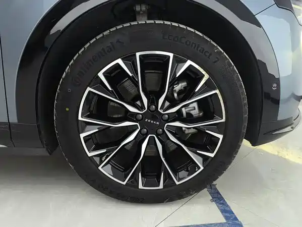 Zeekr 7X 2025