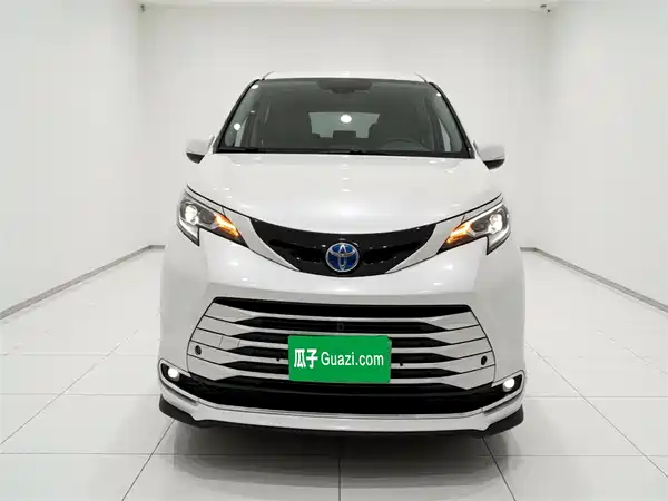Toyota Sienna 2021