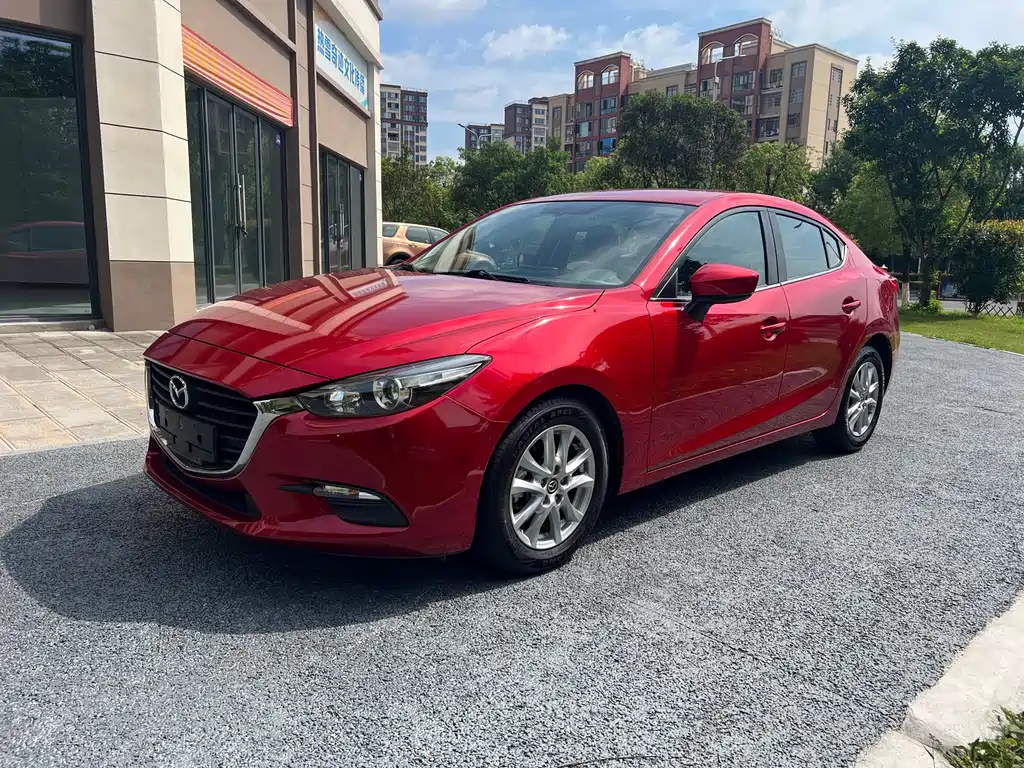 Mazda 3 Axela 2019 — фото 1