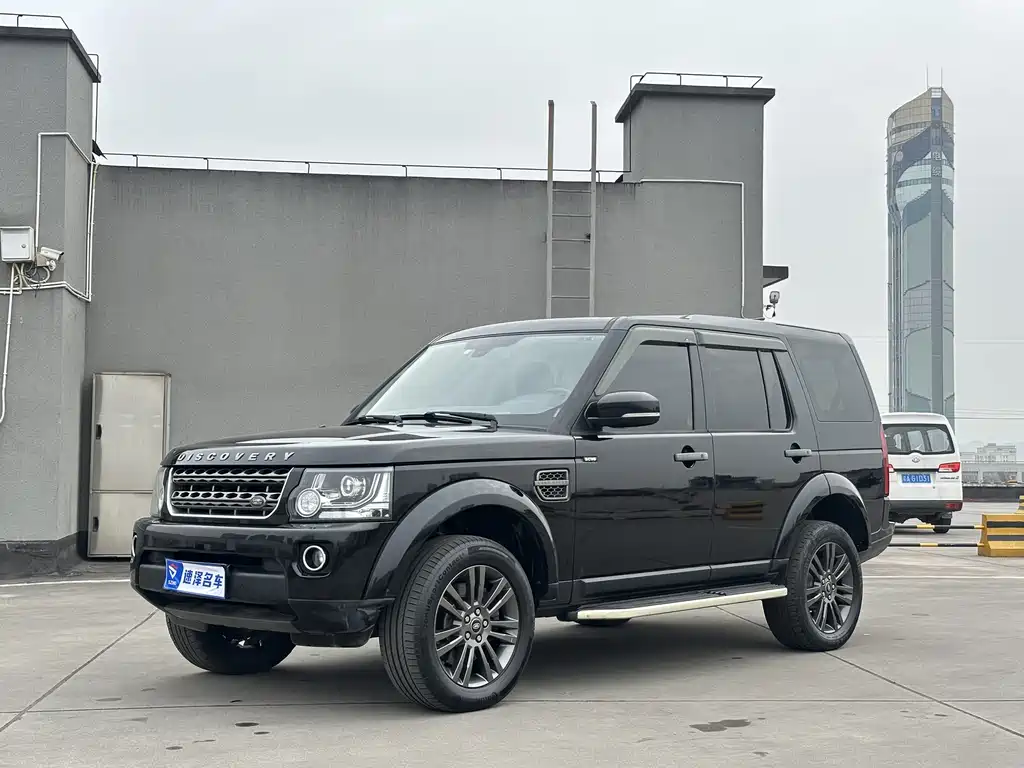 Land Rover Discovery 2016 — фото 1