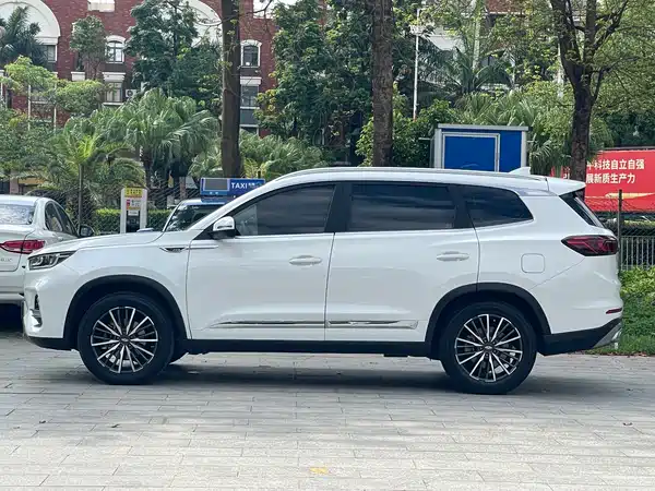 Chery Tiggo 8 PLUS 2021