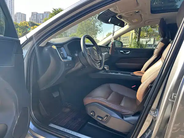 Volvo XC60 2018