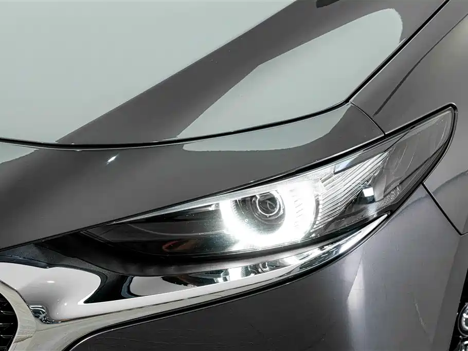 Mazda 3 Axela 2023