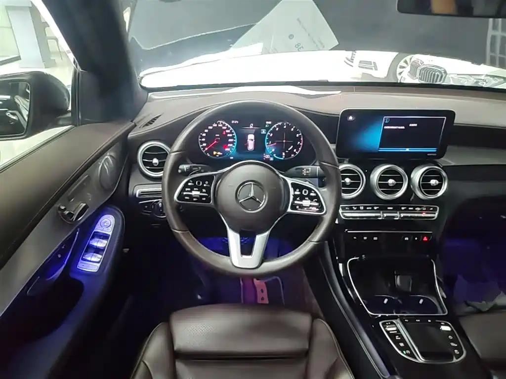 Mercedes-Benz GLC 2020 — фото 11