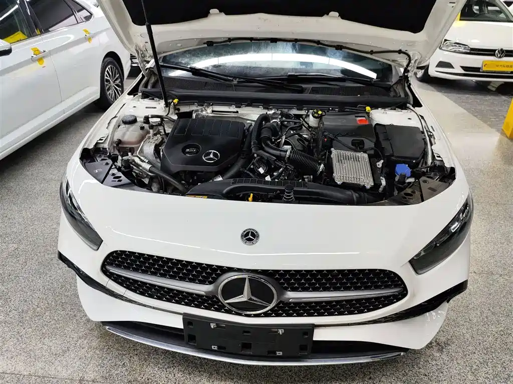 Mercedes-Benz A-Class 2024 — фото 16
