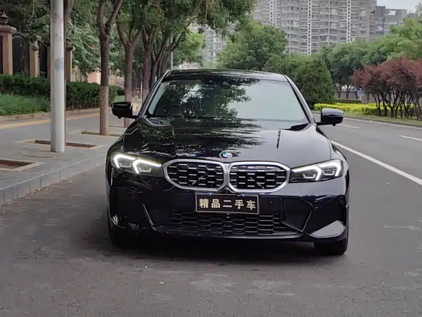 BMW 3 Series 2023