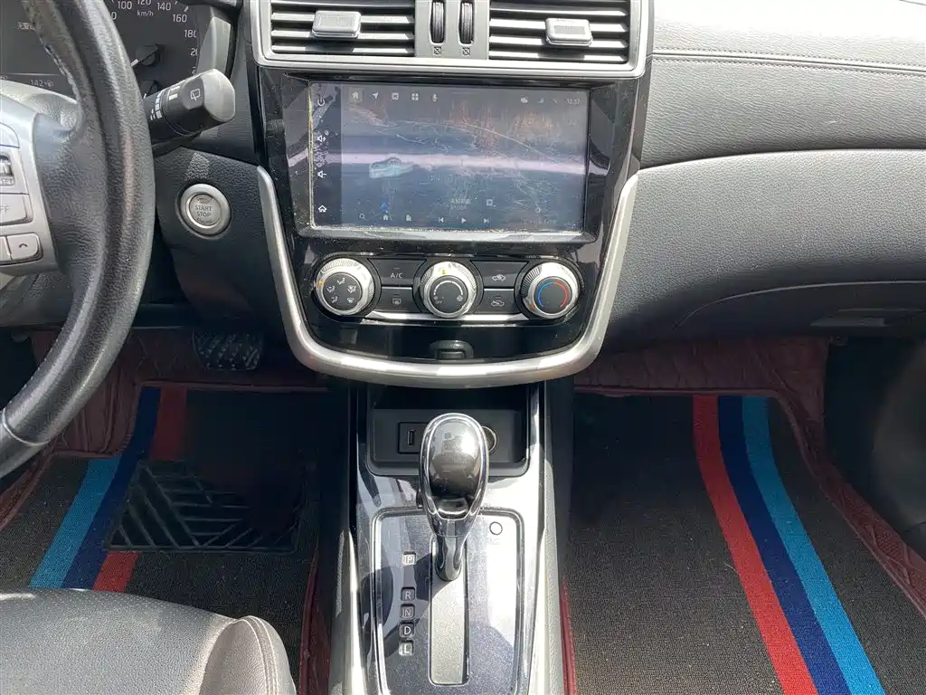 Nissan Tiida 2021 — фото 17