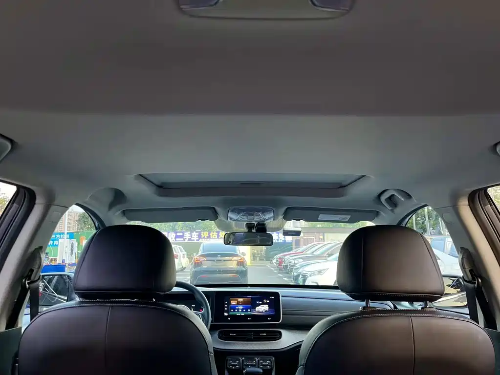 GAC Trumpchi GS3 2021 — фото 19