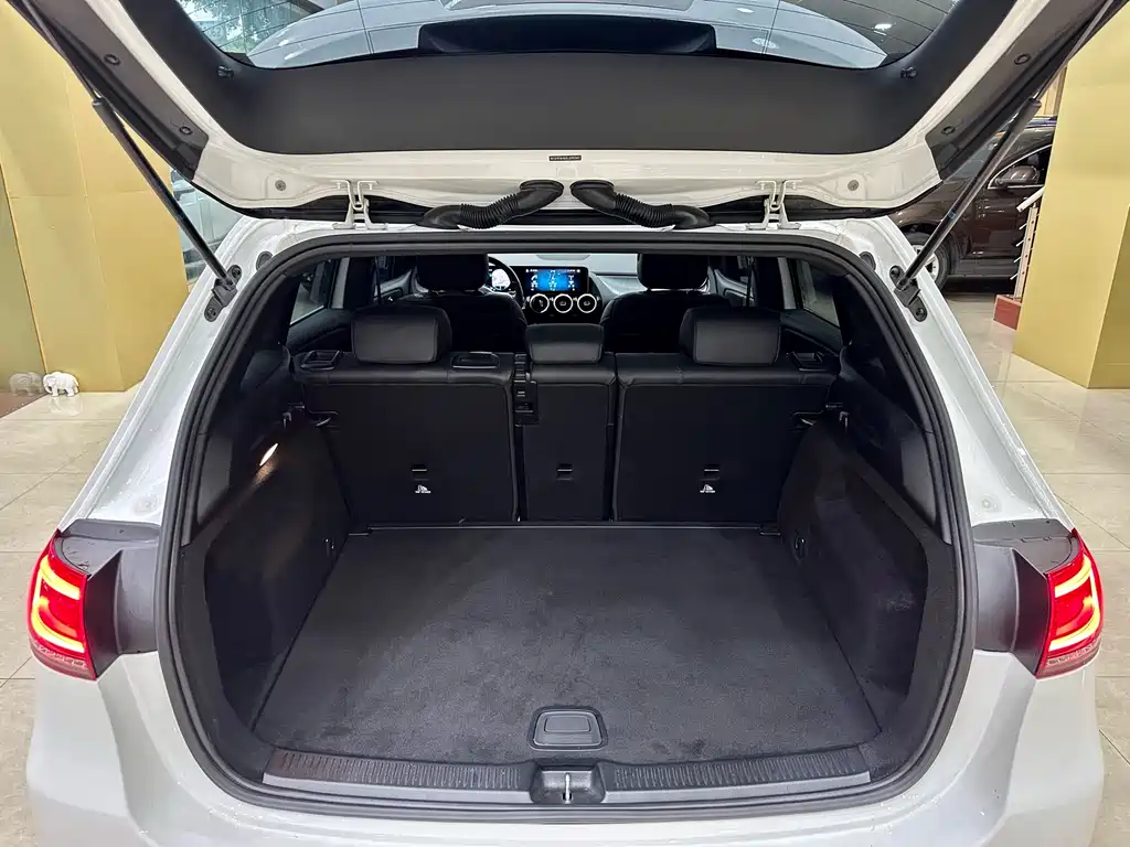 Mercedes-Benz B-Class 2021 — фото 20