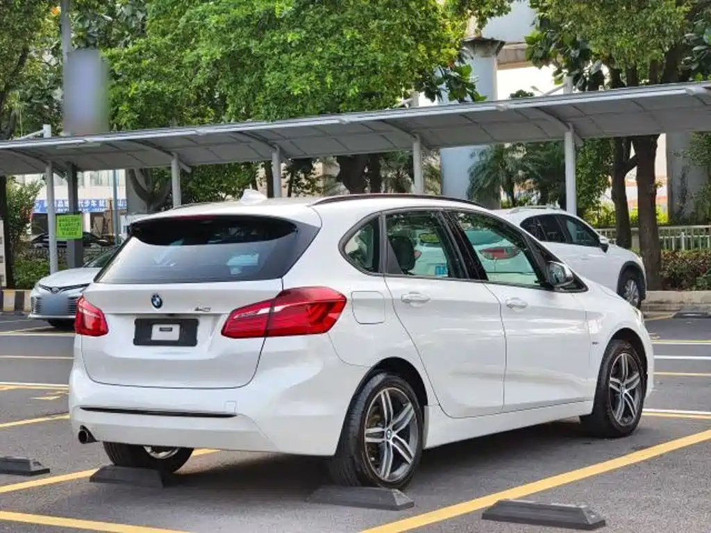BMW 2 Series Active Tourer 2018 — фото 23