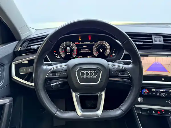 Audi Q3 2023