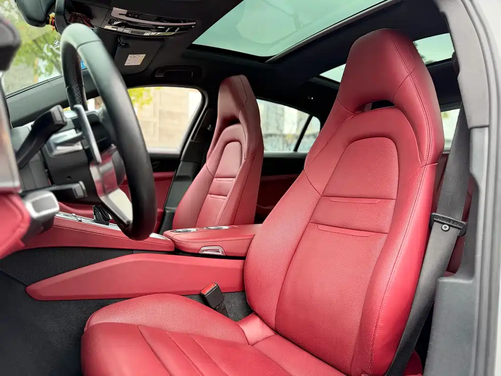 Porsche Panamera 2018 — фото 12