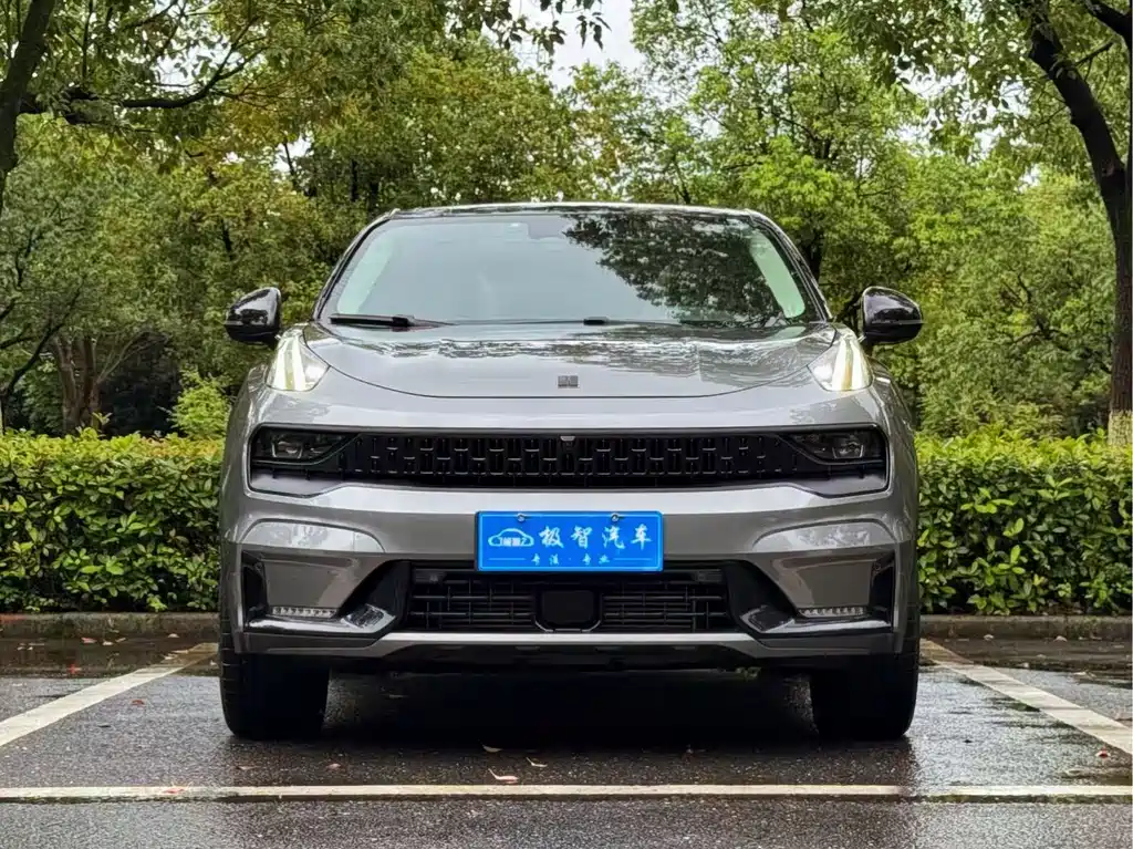 Lynk & Co 05 2022