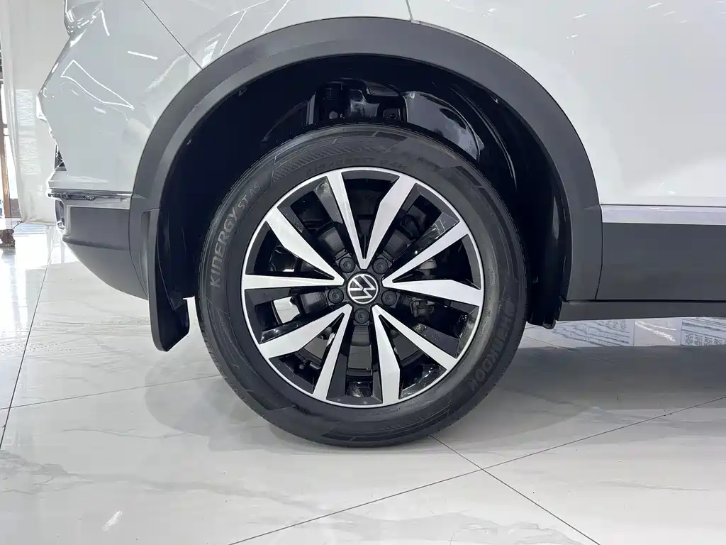 Volkswagen T-Roc 2024 — фото 19