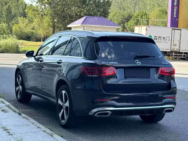 Mercedes-Benz GLC 2023