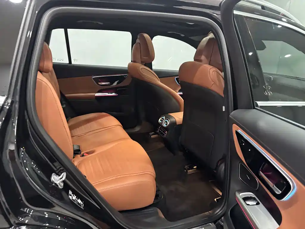 Mercedes-Benz GLC 2023 — фото 24