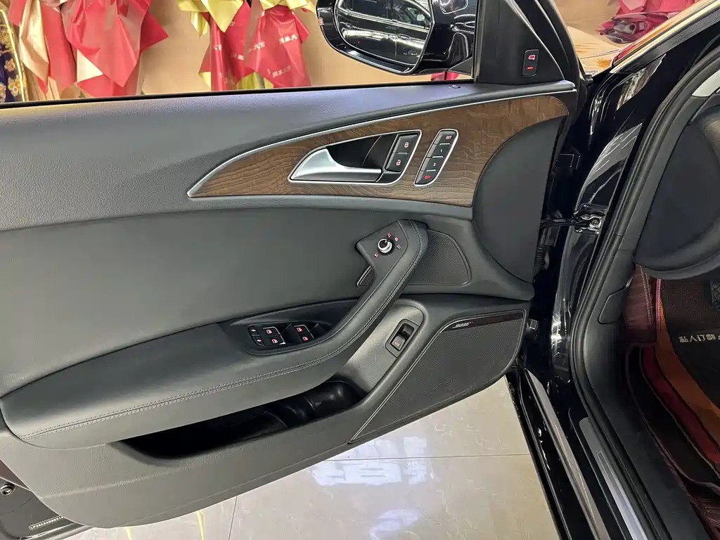 Audi A6L 2015 — фото 10