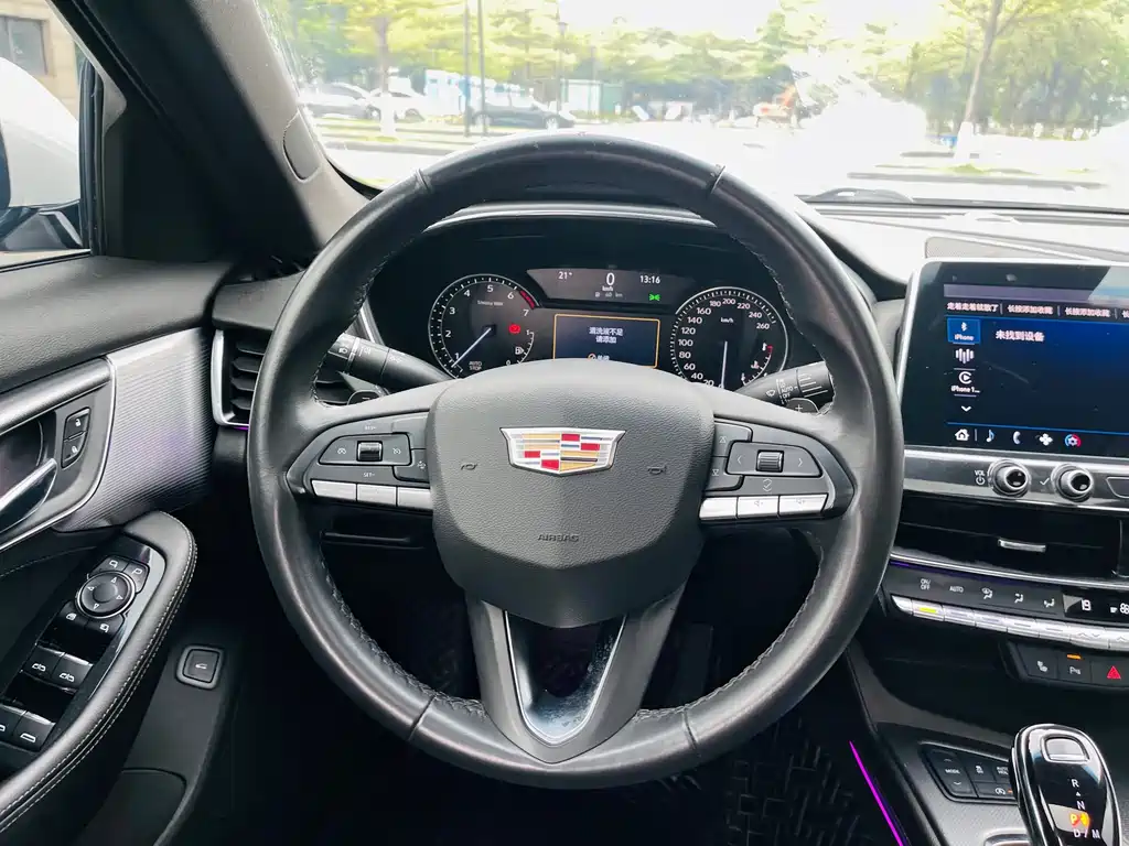 Cadillac CT5 2021 — фото 11