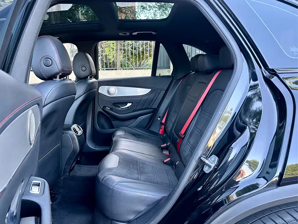 Mercedes-Benz GLC AMG 2018 — фото 13