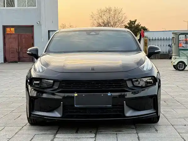 Lynk & Co 03 2022