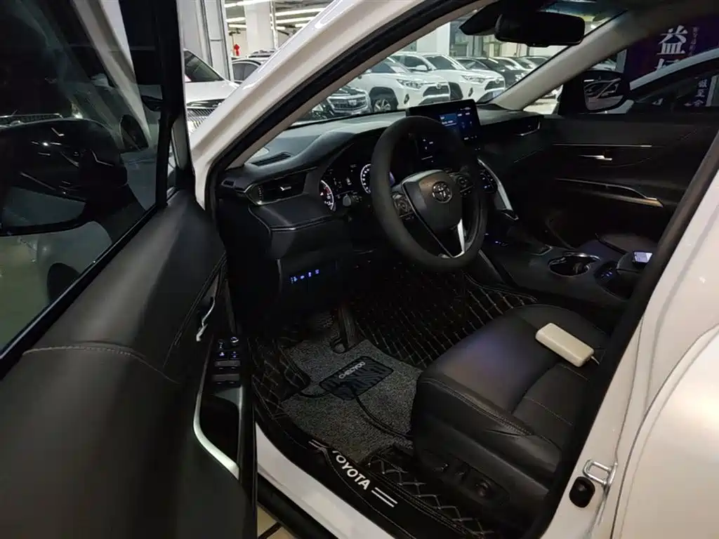 Toyota Harrier 2022 — фото 16