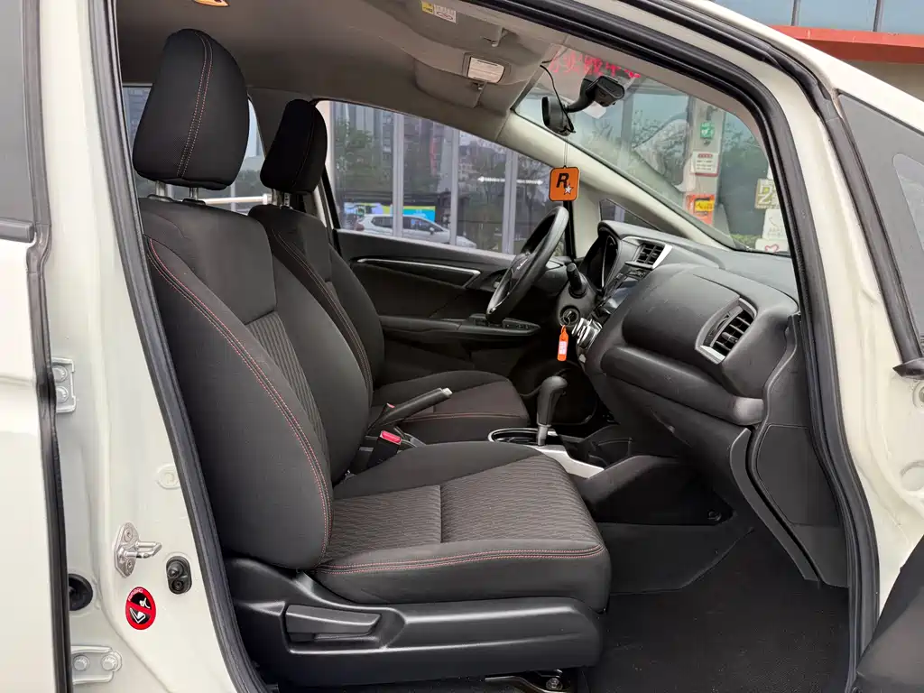 Honda Fit 2018 — фото 14
