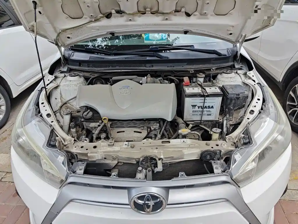 Toyota Yaris L 2014 — фото 17