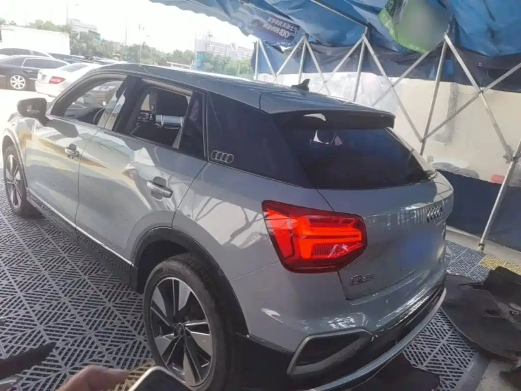 Audi Q2L 2023