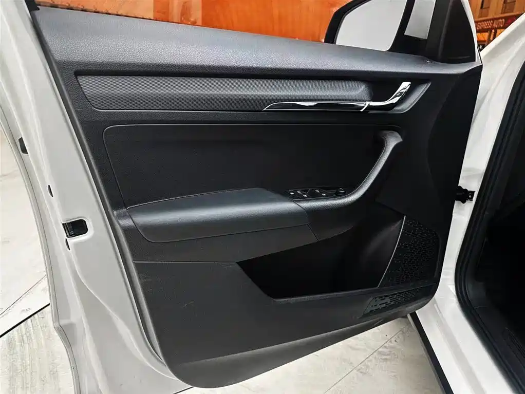 Skoda Kamiq 2022 — фото 23