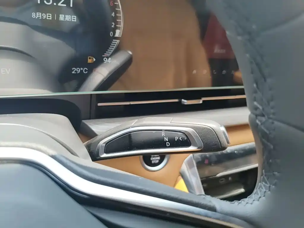Maxus G50 Plug-In Hybrid 2025 — фото 14