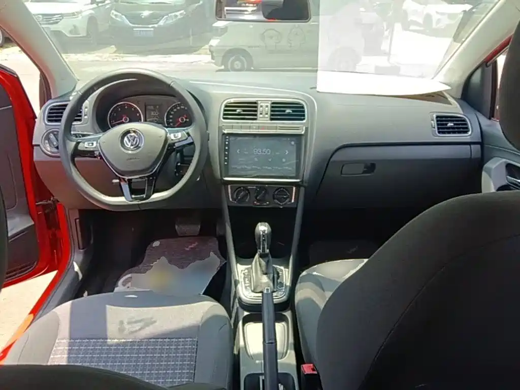 Volkswagen Polo 2016