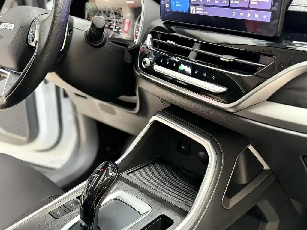Haval H6 2025 — фото 10