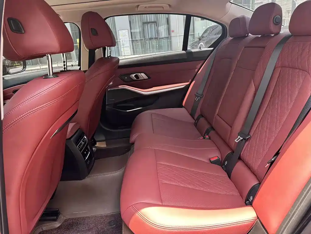 BMW 3 Series 2024
