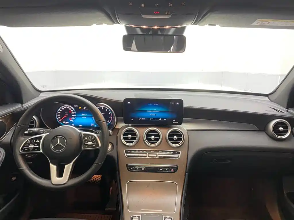 Mercedes-Benz GLC 2020 — фото 13
