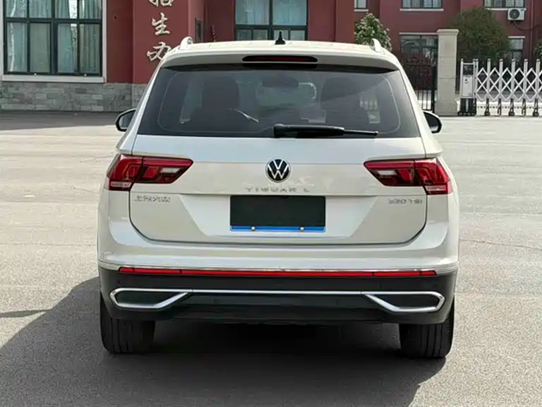 Volkswagen Tiguan L 2022 — фото 21