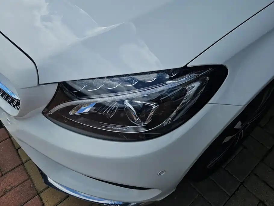 Mercedes-Benz C-Class 2018