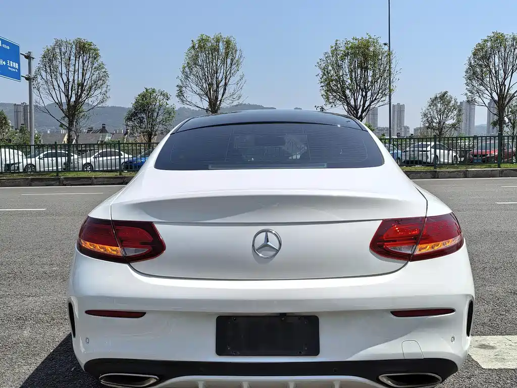 Mercedes-Benz C-Class 2017 — фото 16