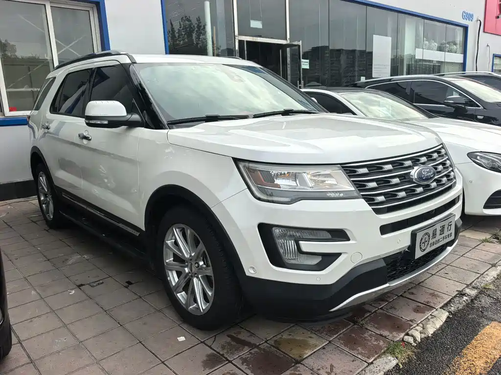 Ford Explorer 2017 — фото 3