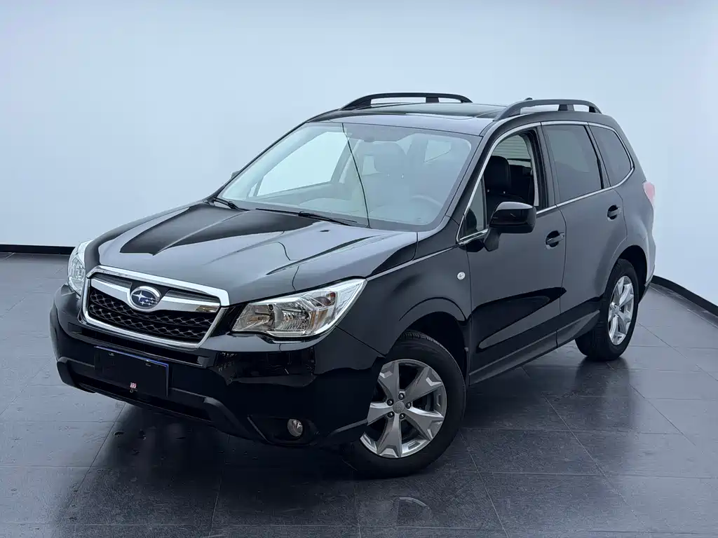 Subaru Forester 2014 — фото 2
