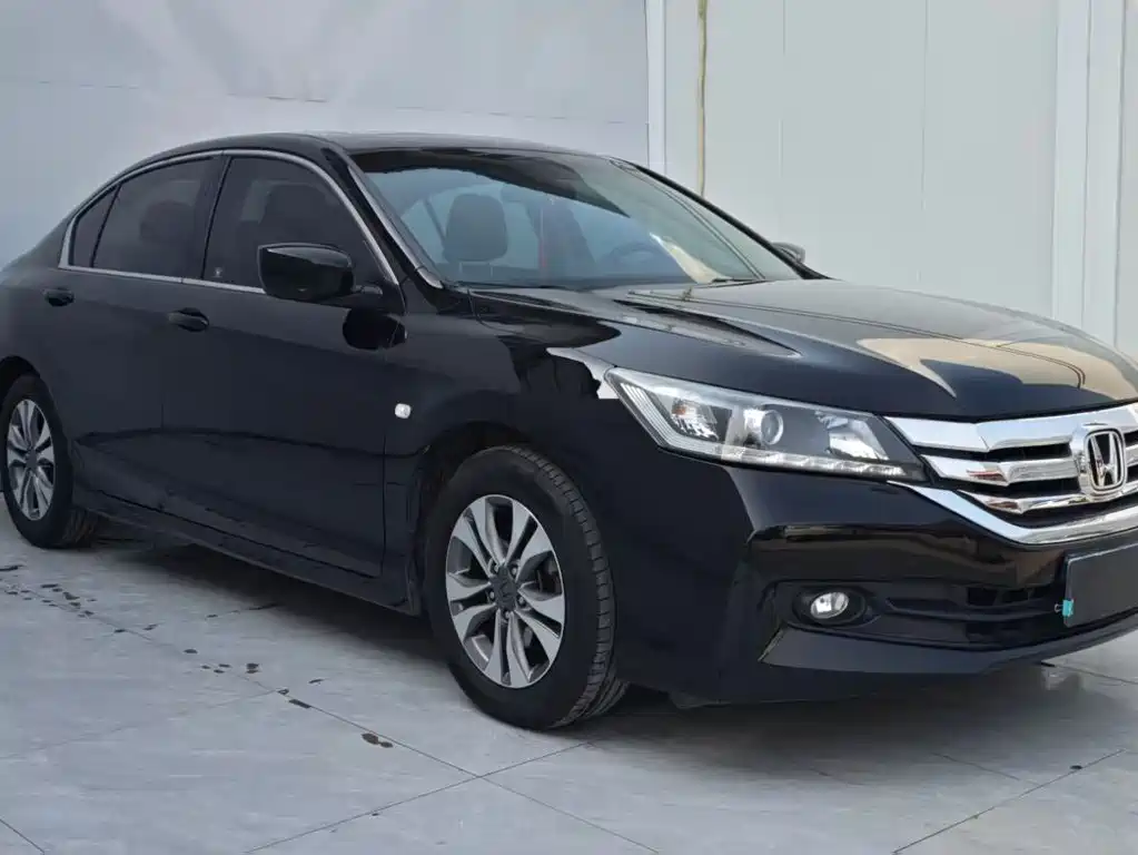 Honda Accord 2016 — фото 3